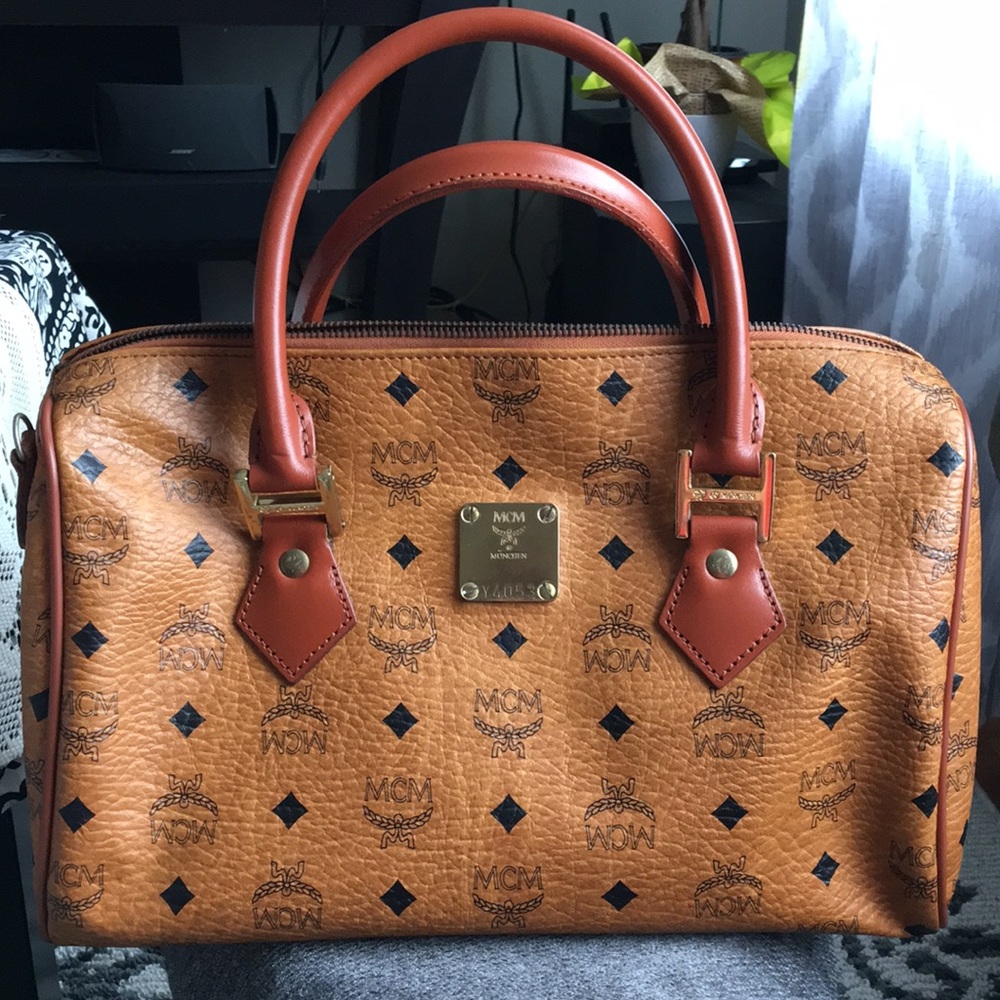 MCM boston 32